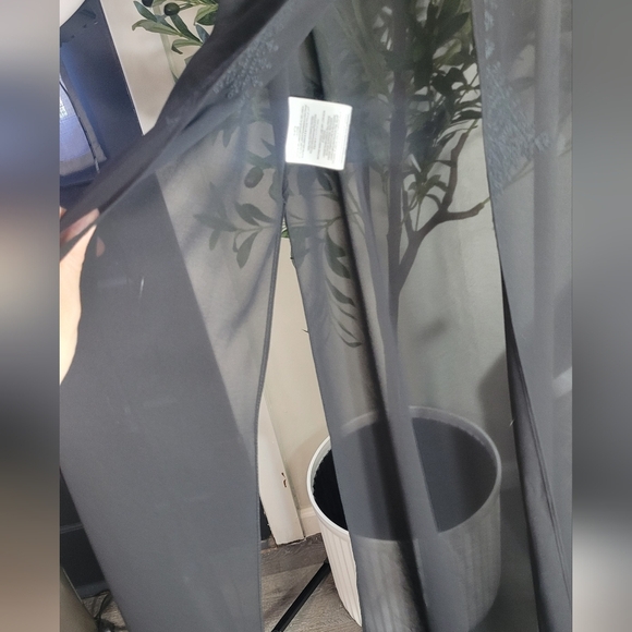 BCBGeneration Sheer Embroidered Long Vest Medium - Picture 3 of 6